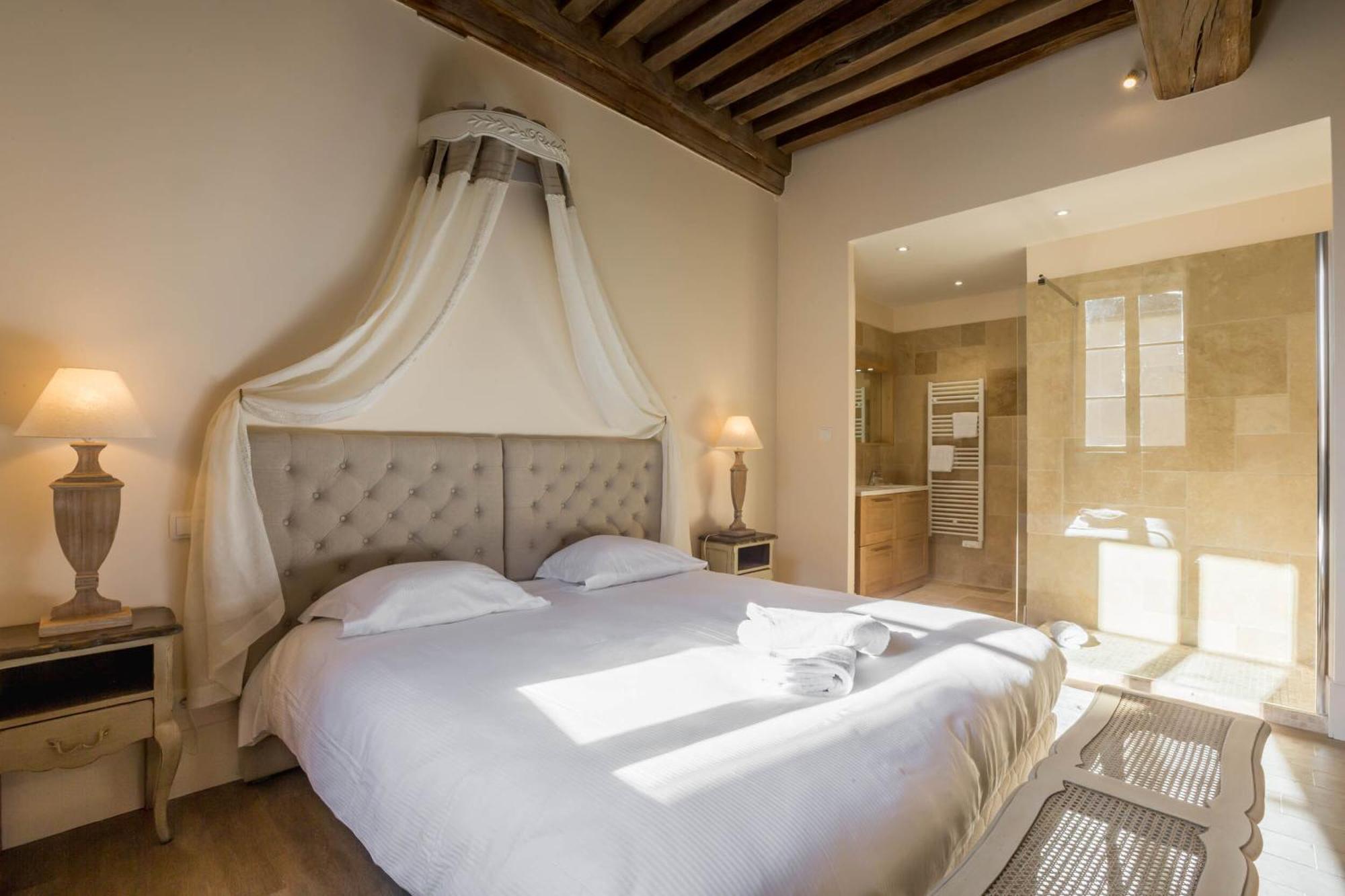 Le Cara - 4 Appartements Calmes Et Chics Au Coeur De Beaune Бон Номер фото