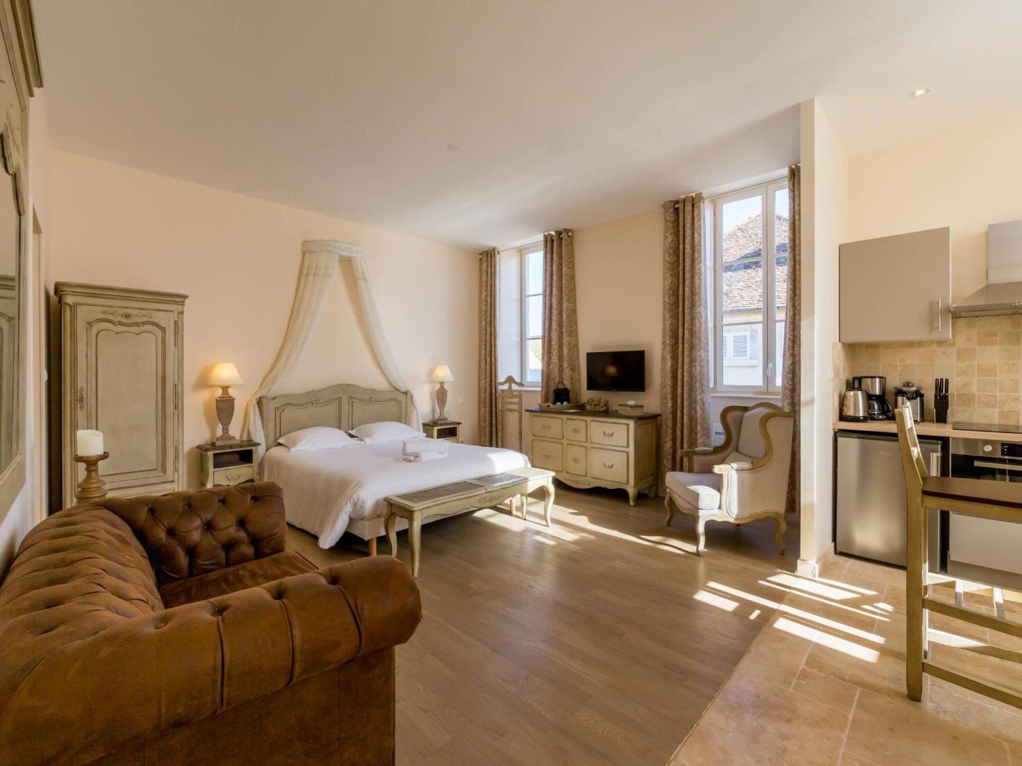 Le Cara - 4 Appartements Calmes Et Chics Au Coeur De Beaune Бон Номер фото