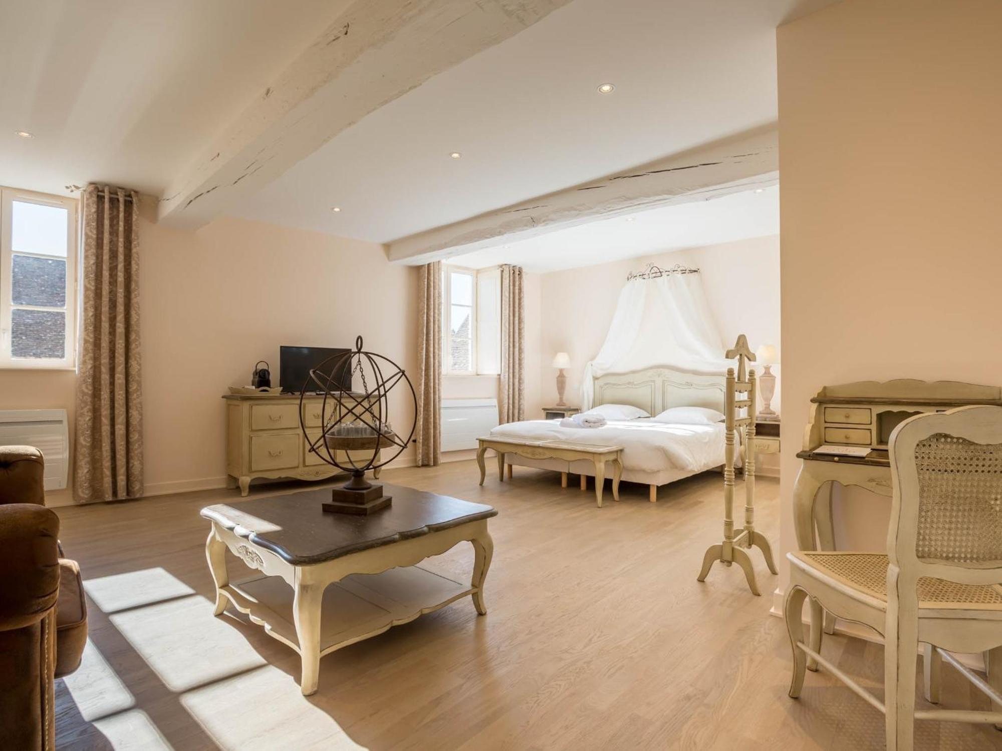 Le Cara - 4 Appartements Calmes Et Chics Au Coeur De Beaune Бон Номер фото